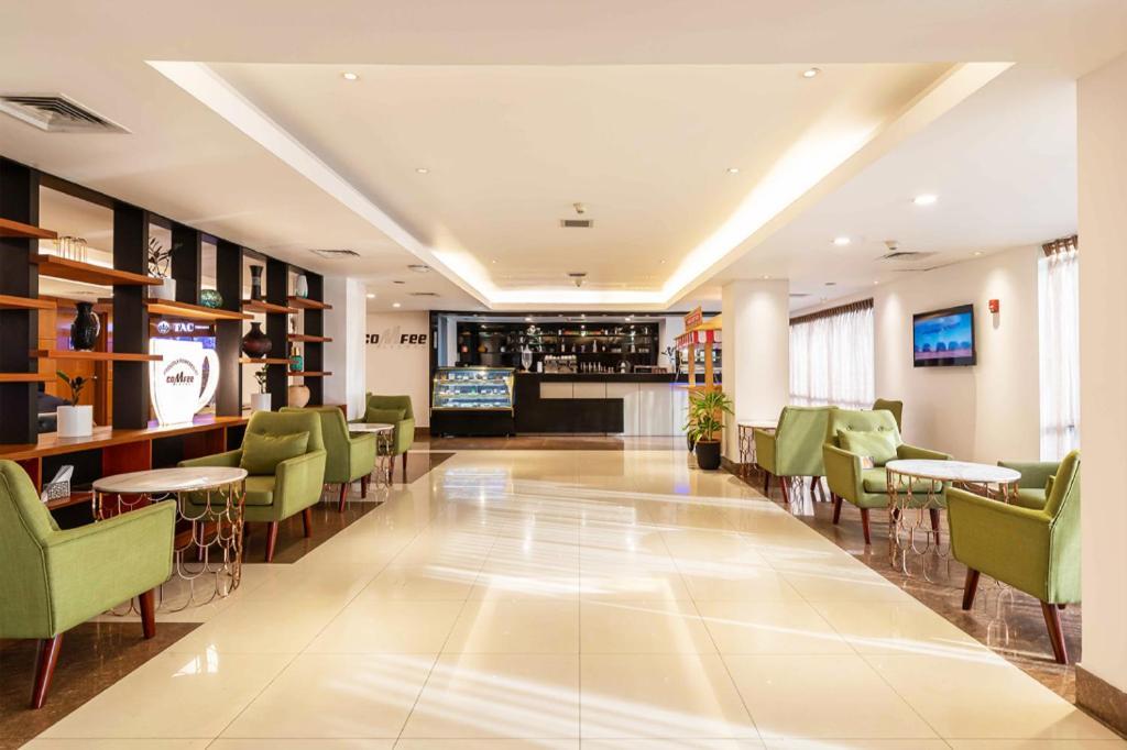 Dhaka Regency Hotel & Resort Zewnętrze zdjęcie