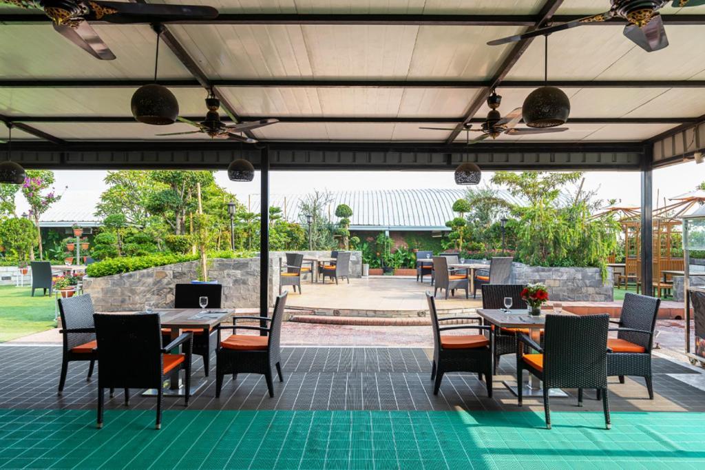 Dhaka Regency Hotel & Resort Zewnętrze zdjęcie