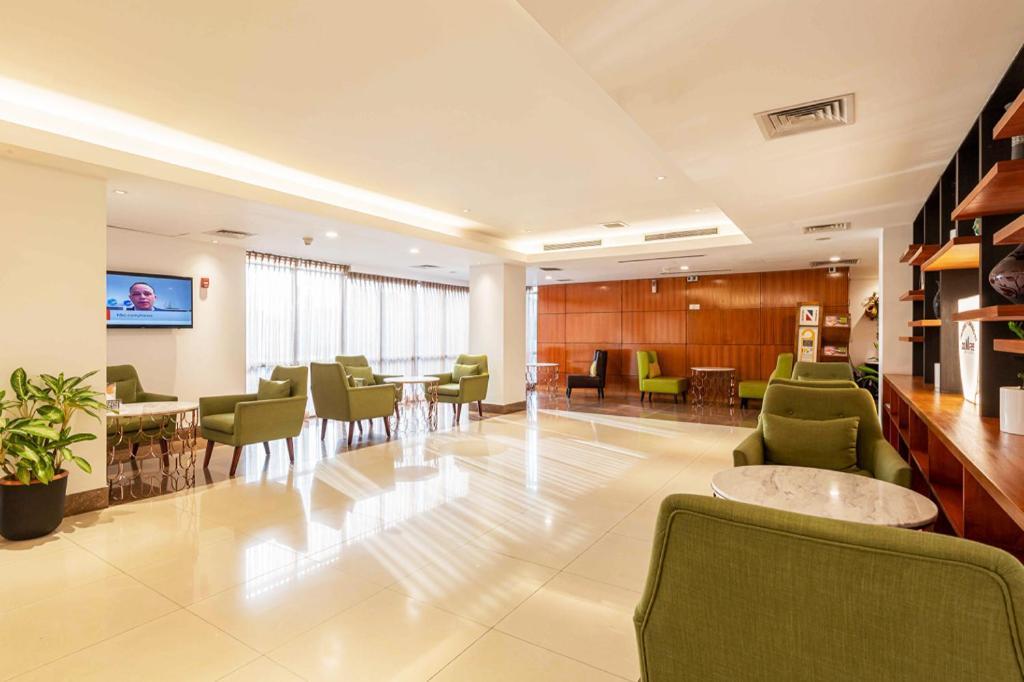 Dhaka Regency Hotel & Resort Zewnętrze zdjęcie