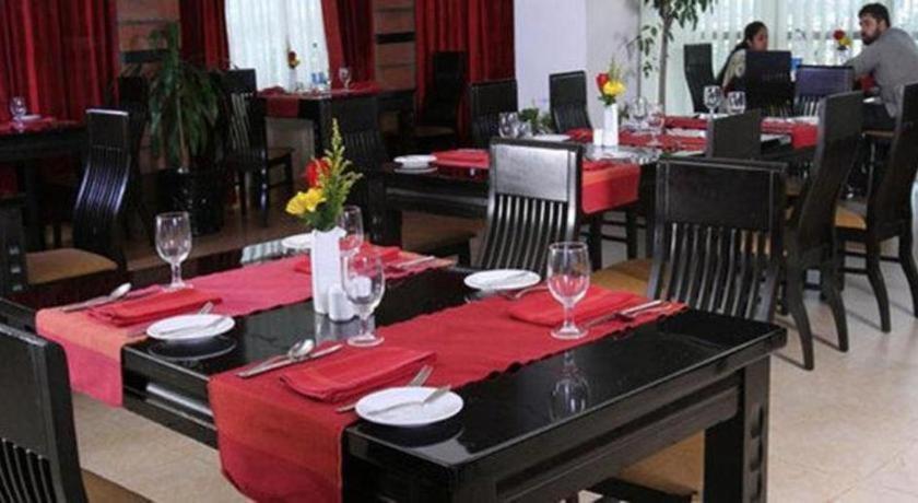 Dhaka Regency Hotel & Resort Zewnętrze zdjęcie